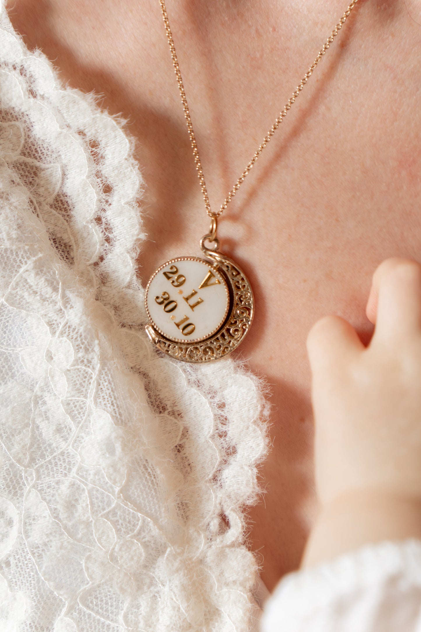 Collier Hécate sans lait maternel